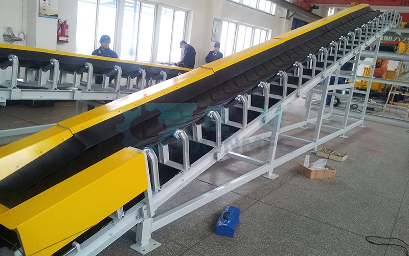 輕型皮帶輸送機(jī)